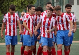 Los jugadores del Poli Almería celebran uno de los goles del pasado domingo.