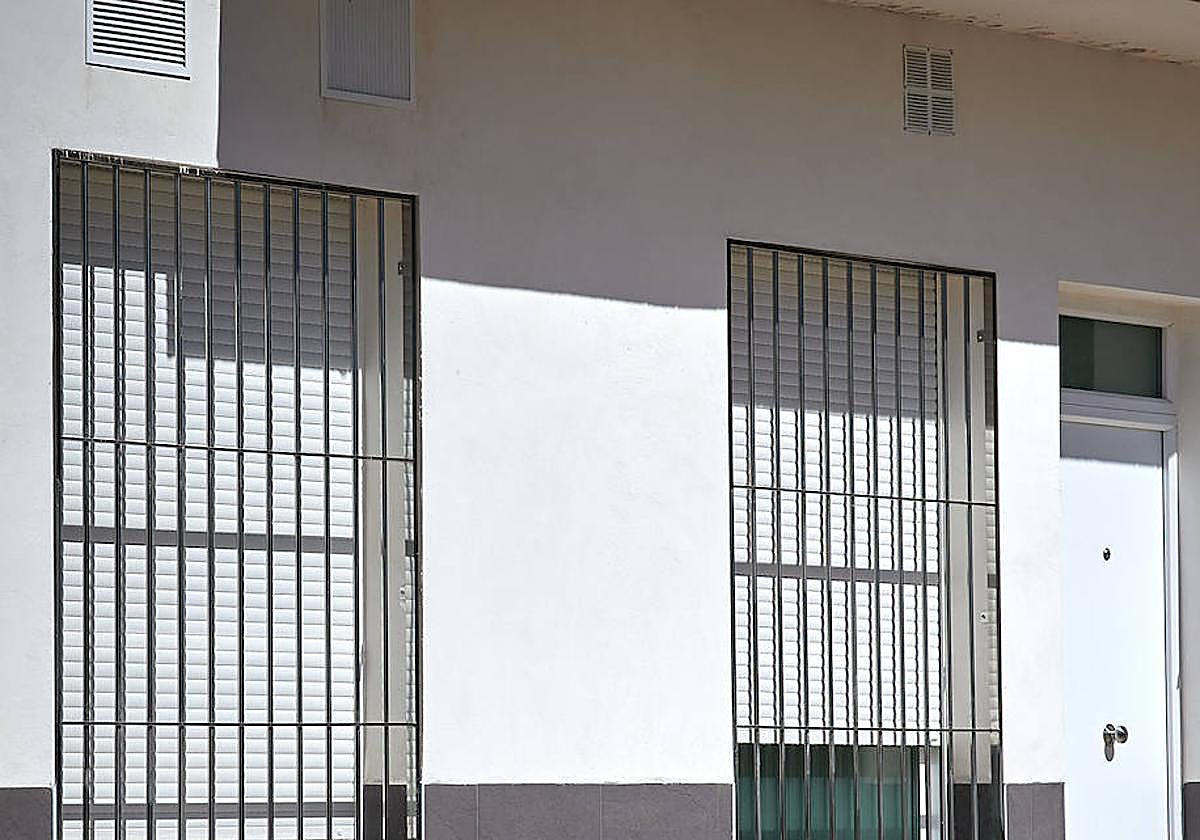 Locales de la calle Virgen del Rocío.