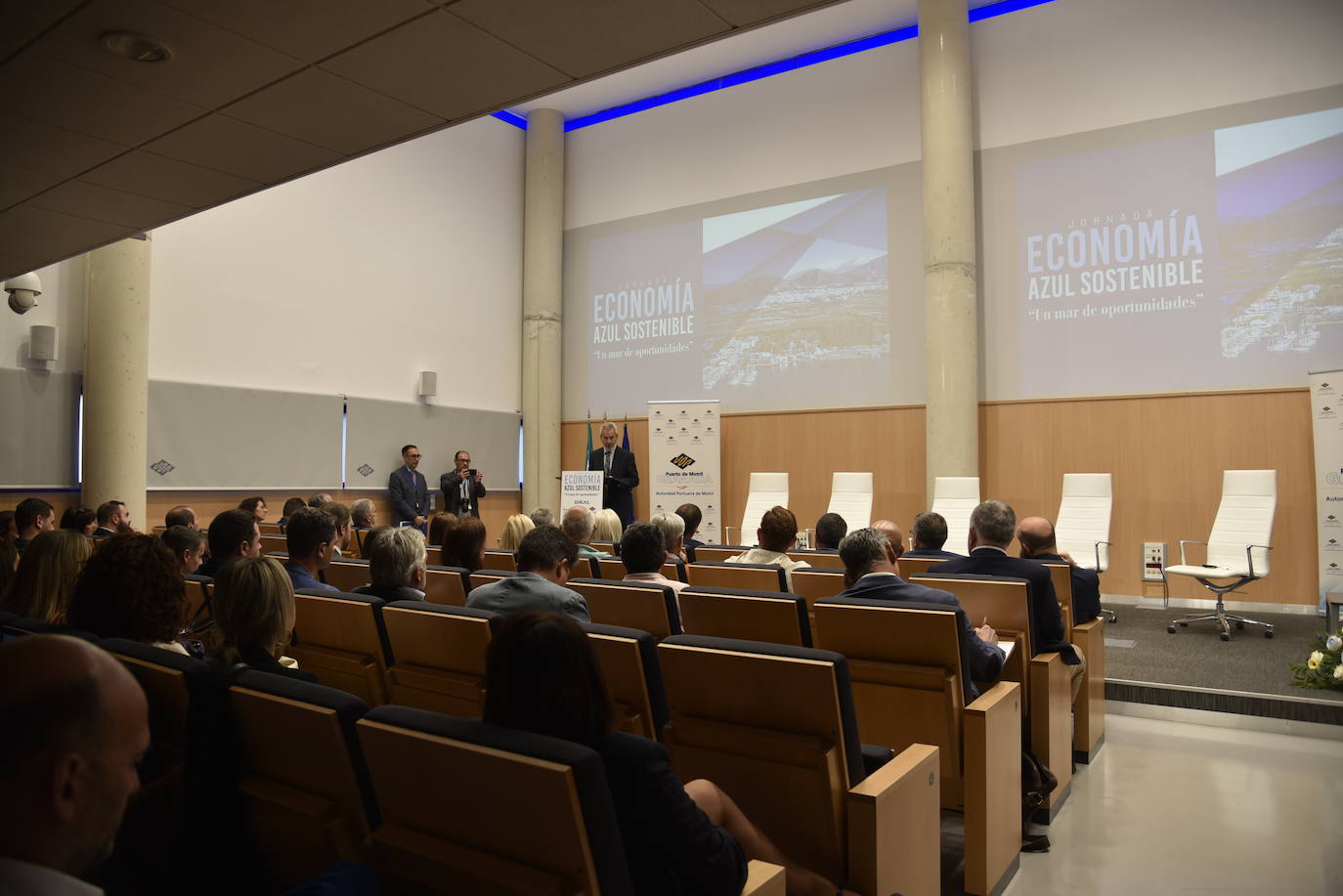 Las imágenes del foro por el crecimiento de la Costa Tropical