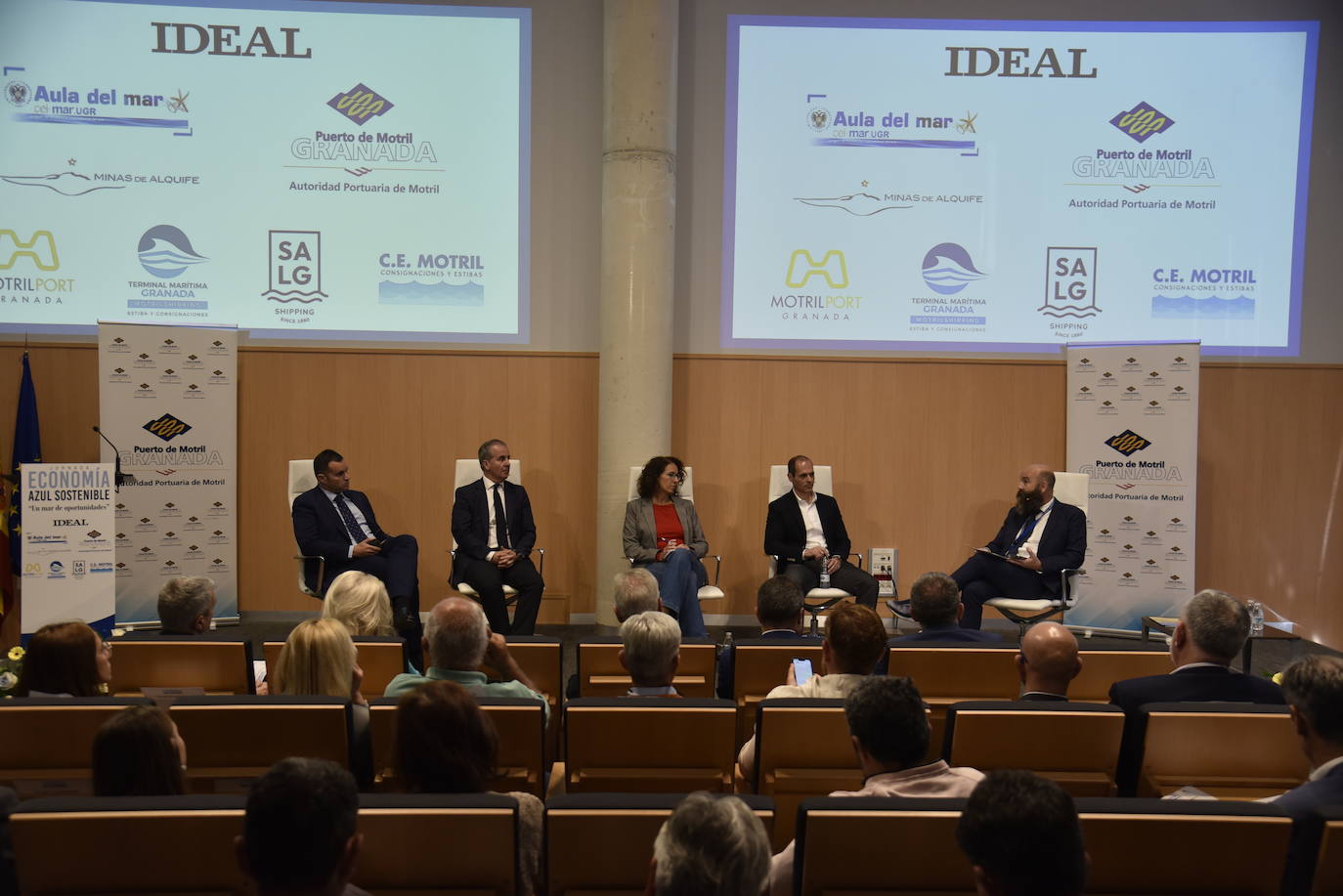 Las imágenes del foro por el crecimiento de la Costa Tropical