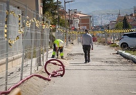 Trabajos de la ampliación del metro en la Carretera de Alhama, entre Armilla y Churriana.