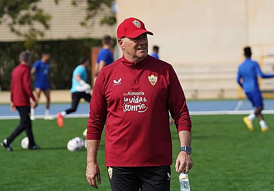 Pepe Mel quiere ver a su equipo competir y salir del estadio siendo de Primera.