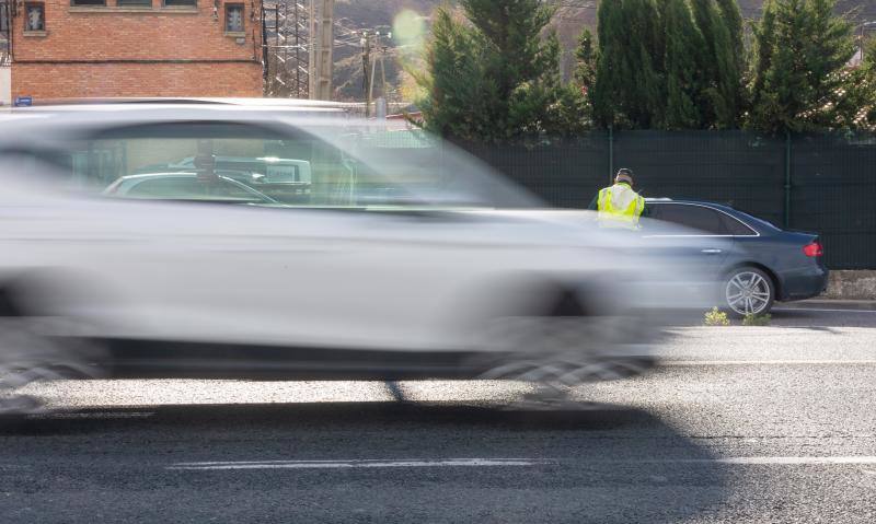 Imagen de archivo de un vehículo a gran velocidad.