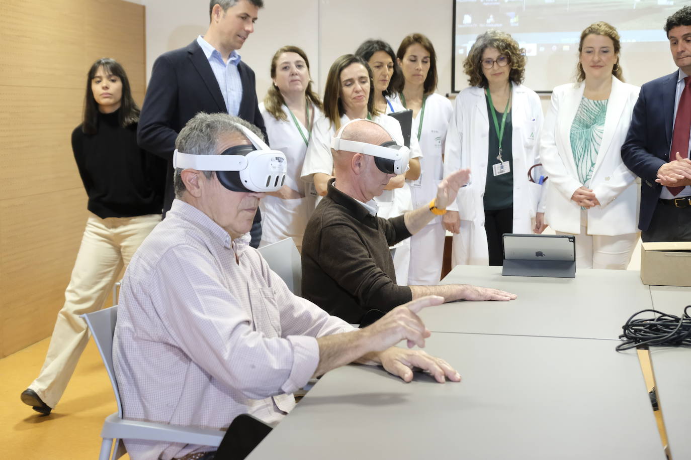 Dos pacientes de ictus prueban el software Reset RV.