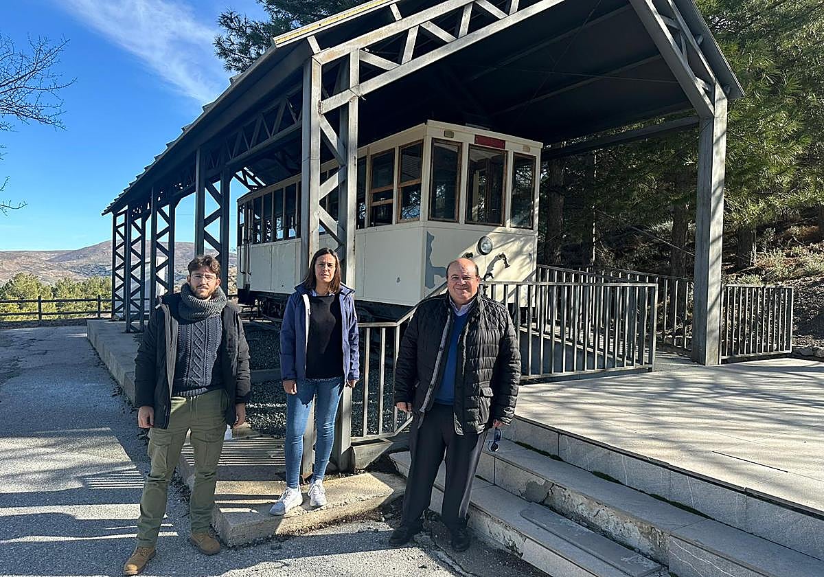Güéjar Sierra solicita la cesión del tranvía del Centro de Visitantes El Dornajo.