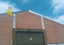 Nave de donde se retiraron las planchas de fibrocemento con amianto.