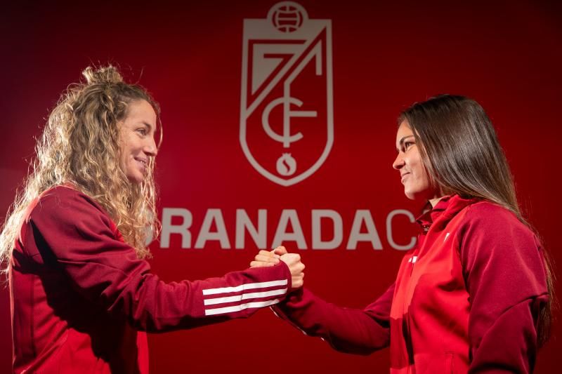 Lauri y Ari Mingueza se dan la mano.