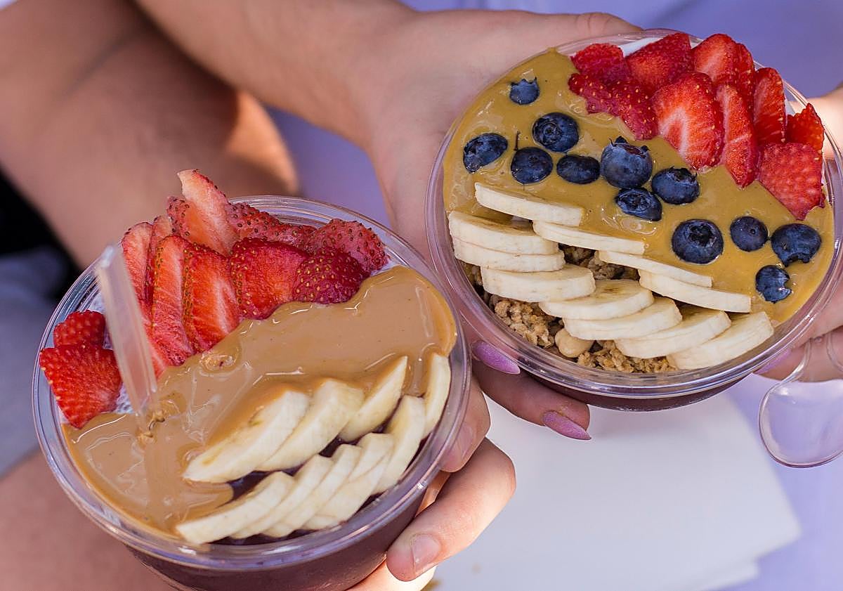 Imagen principal - La nueva merienda «saludable» que revoluciona Granada: «Todo el mundo repite»