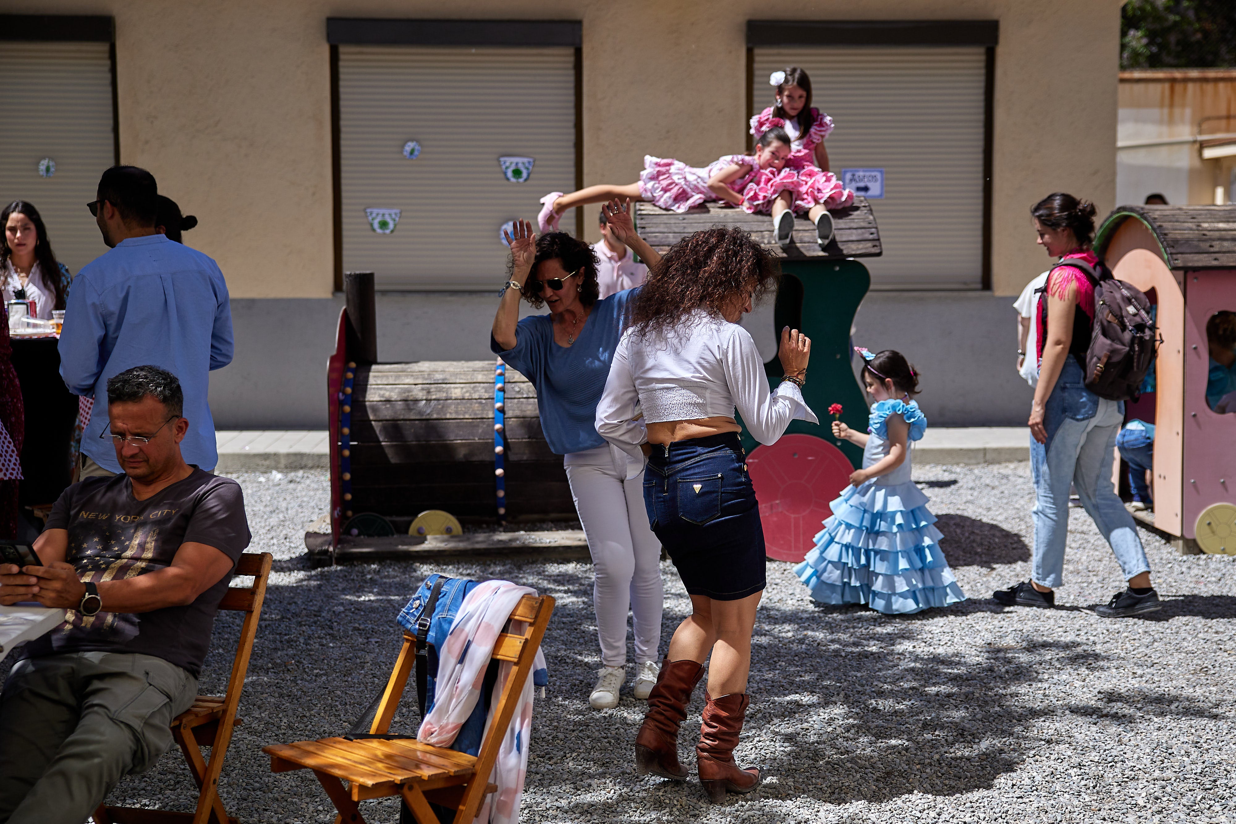 El sábado de cruces en Granada, en imágenes