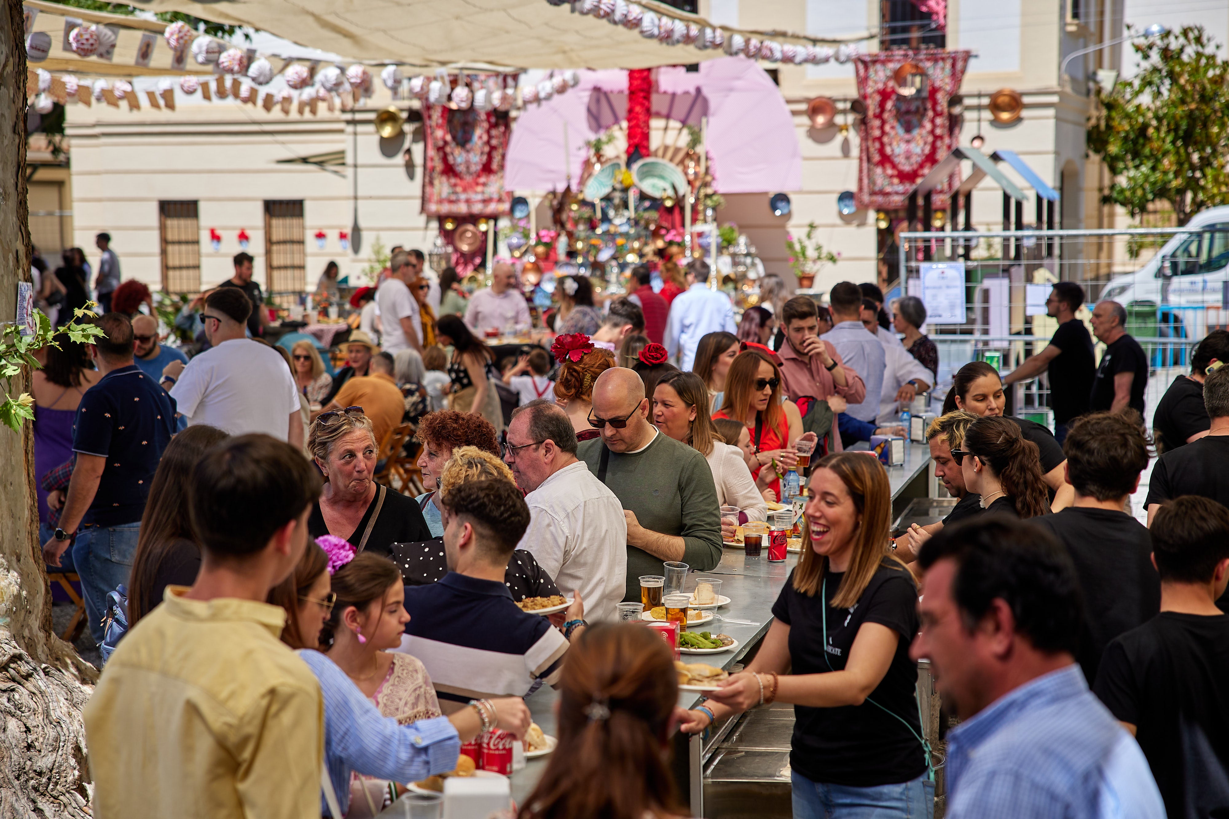 El sábado de cruces en Granada, en imágenes