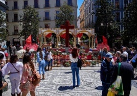 El sábado de cruces en Granada, en imágenes