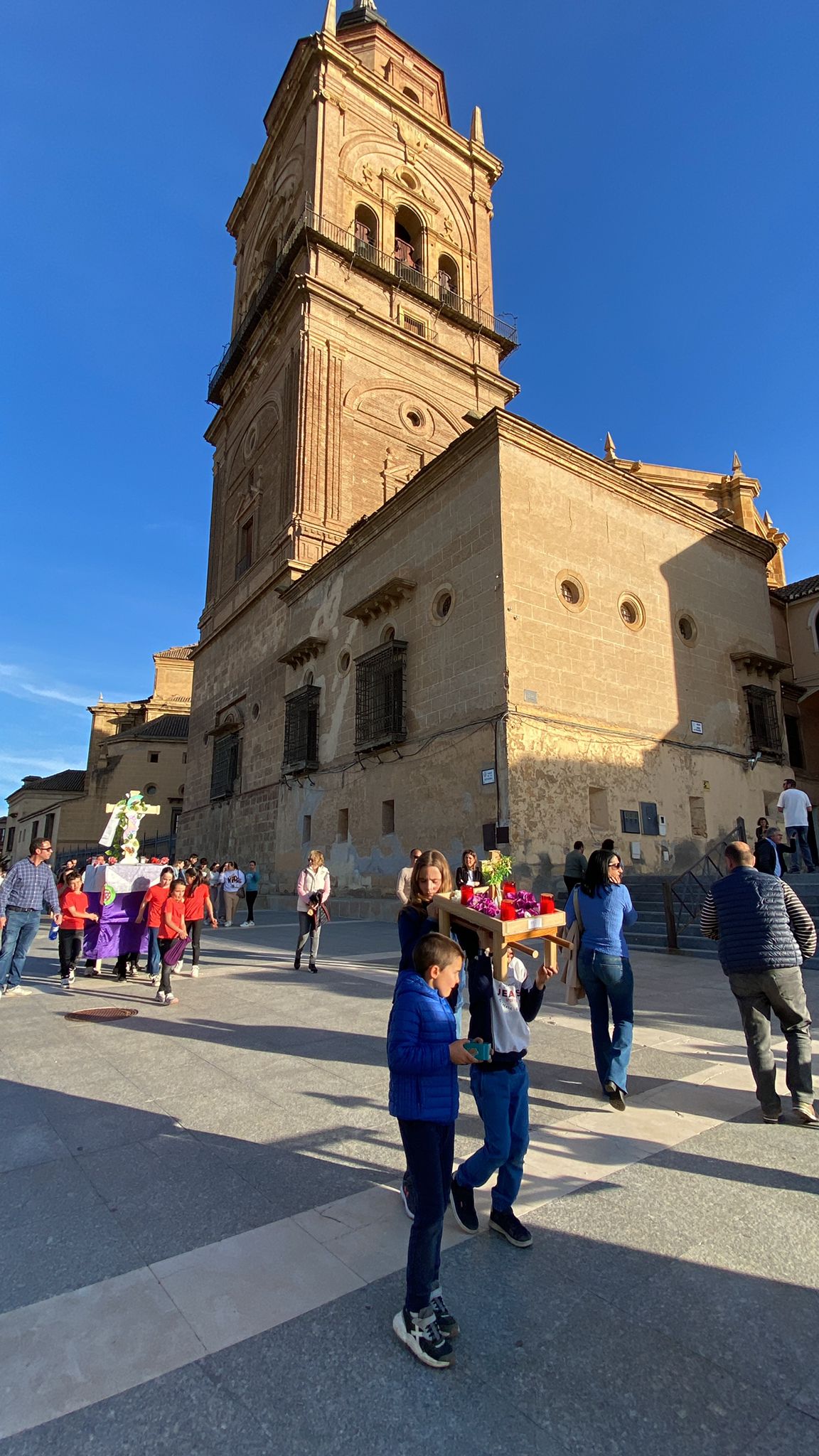 Guadix se echa a la calle para celebrar sus Chavicos