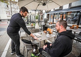 Un negocio de restauración en una imagen de archivo