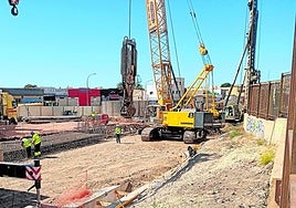 Nuevo hito en las obras del soterramiento en Almería: comienza el falso túnel para deprimir las vías del ferrocarril