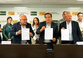 Presentación del documento 'Agricultura, cuestion de Estado', con representantes de COAG, Asaja y Cooperativas.