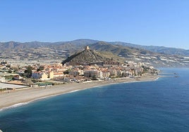 Pillan a dos individuos cuando transportaban una lavadora robada en la Costa de Granada