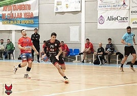 Un jugador del Domca se dispone a lanzar a portería.