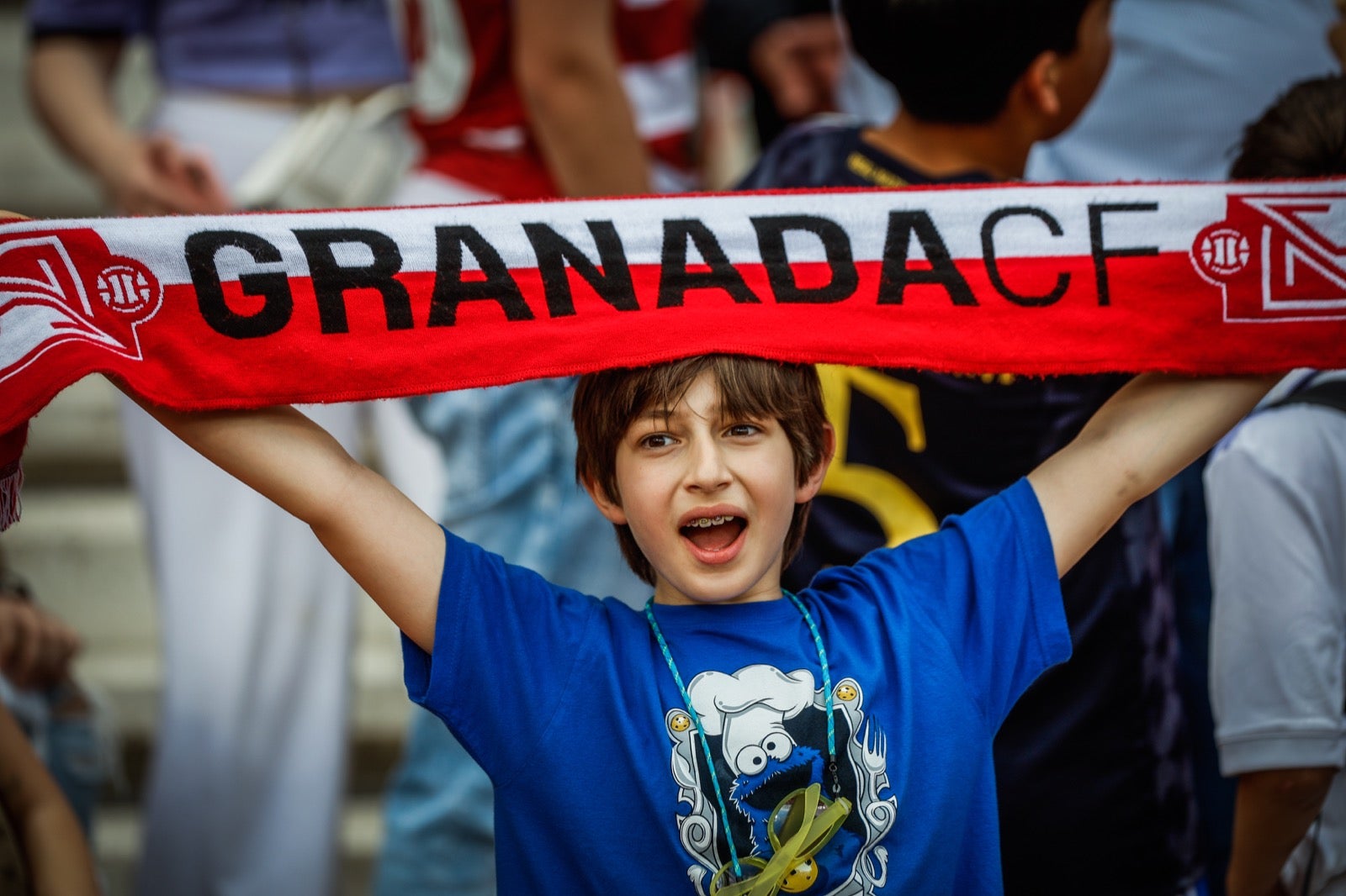 Encuéntrate en la grada en el partido entre Granada y Real Madrid