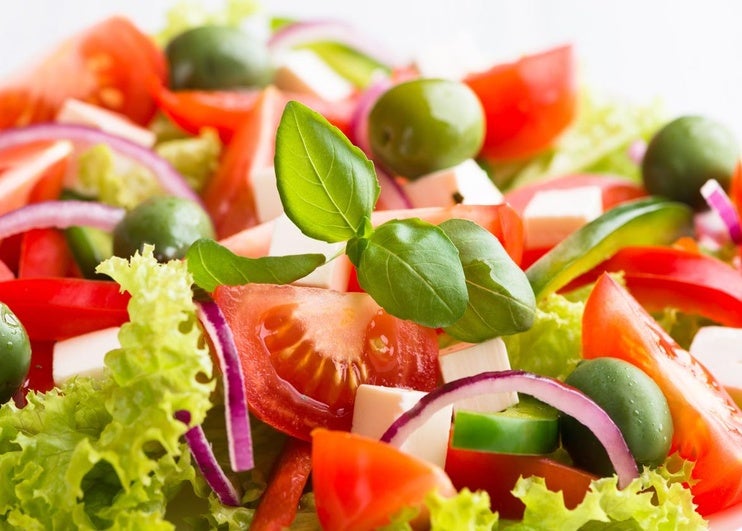 Sanidad eleva la alerta por salmonella en un conocido ingrediente para ensaladas.