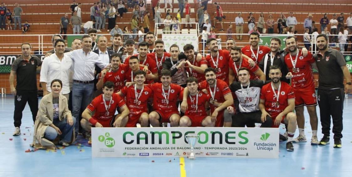 El Domca logra el ascenso con una remontada ante el anfitrión