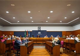 Motril renueva su convenio de Policía Local con Torrenueva Costa