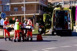 Mujer herida en un accidente en la avenida Fernando de los Ríos