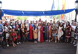 Acto en el Ayuntamiento de Linares con los participantes en la Fiestas Ibero Romanas.