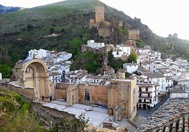 Imagen de la Ruinas de Santa María en Cazorla.