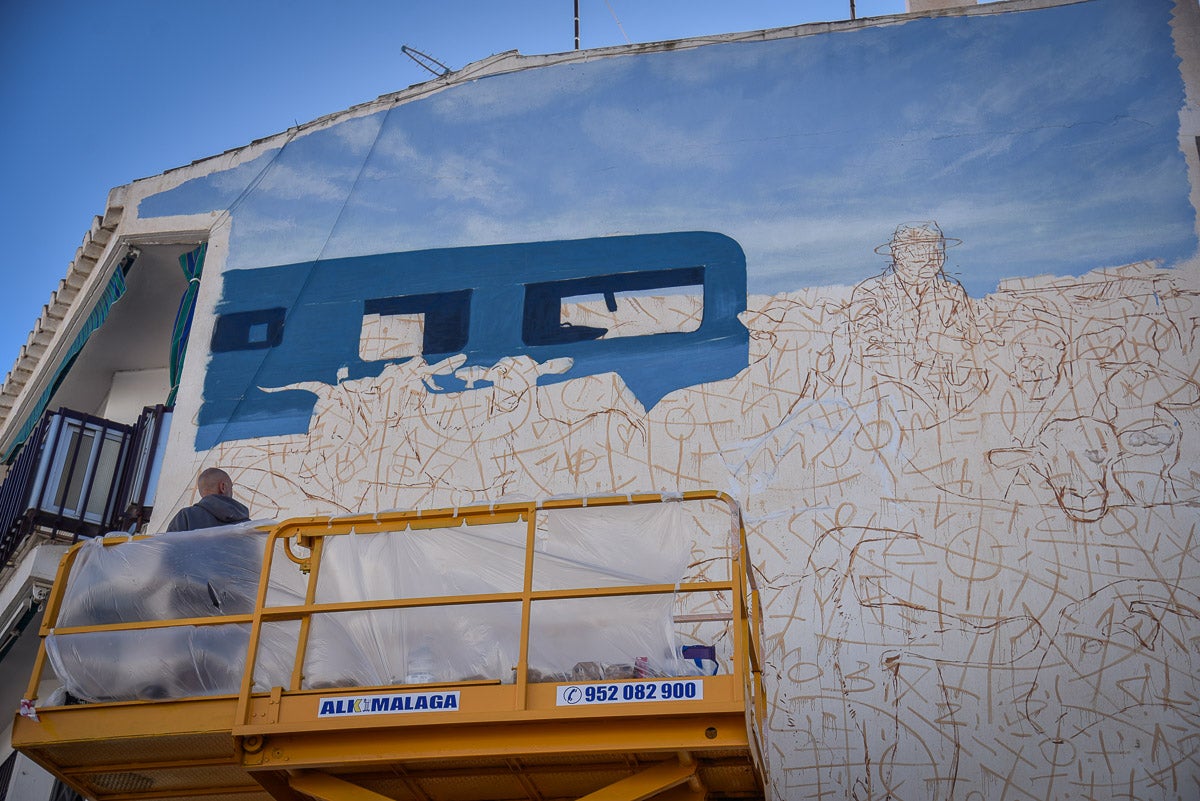 Salobreña inundada de grafitis artísticos, en imágenes