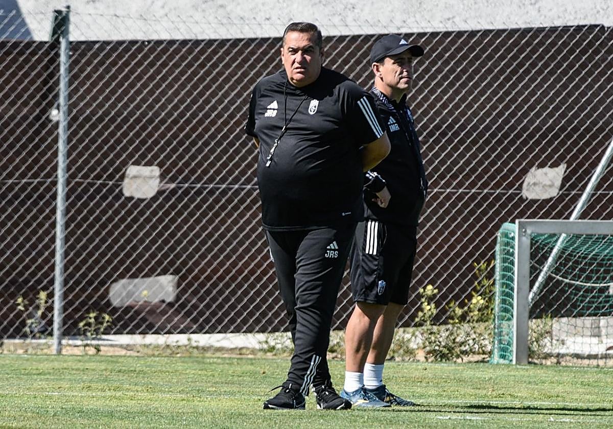 José Ramón Sandoval, durante el entrenamiento de este sábado.