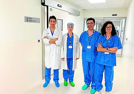 El equipo de Vithas que ha puesto en marcha esta técnica pionera en Almería.