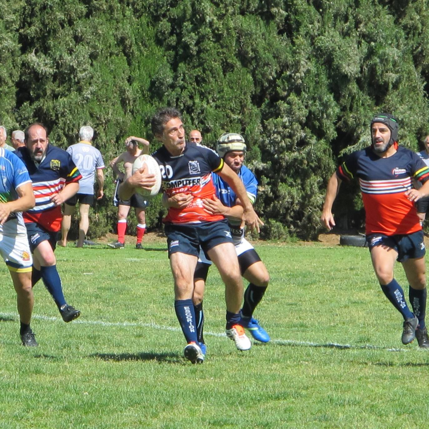 Equipos de veteranos compiten en el Memorial Manuel Haro