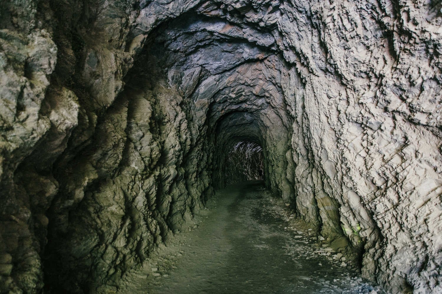 Imagen secundaria 2 - Un sendero refrescante a la vera del río Genil en el pueblo granadino que parece Noruega