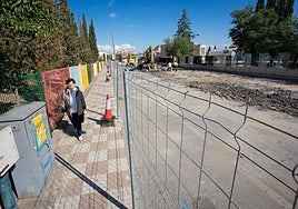 Obras del metro en la calle San Ramón de Churriana.