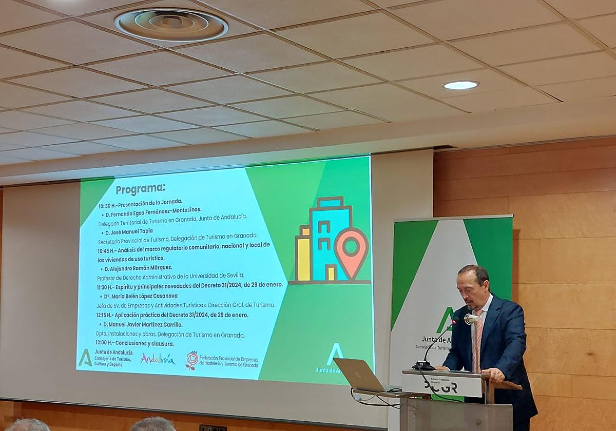 La Junta analiza la nueva regulación de las viviendas de uso turístico