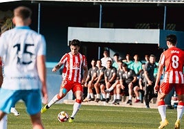 Marcos Peña se prepara para dar un pase.