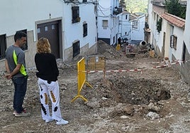 Actuación en calles de Cazorla con cargo al Programa de Fomento de Empleo Agrario (PFEA).