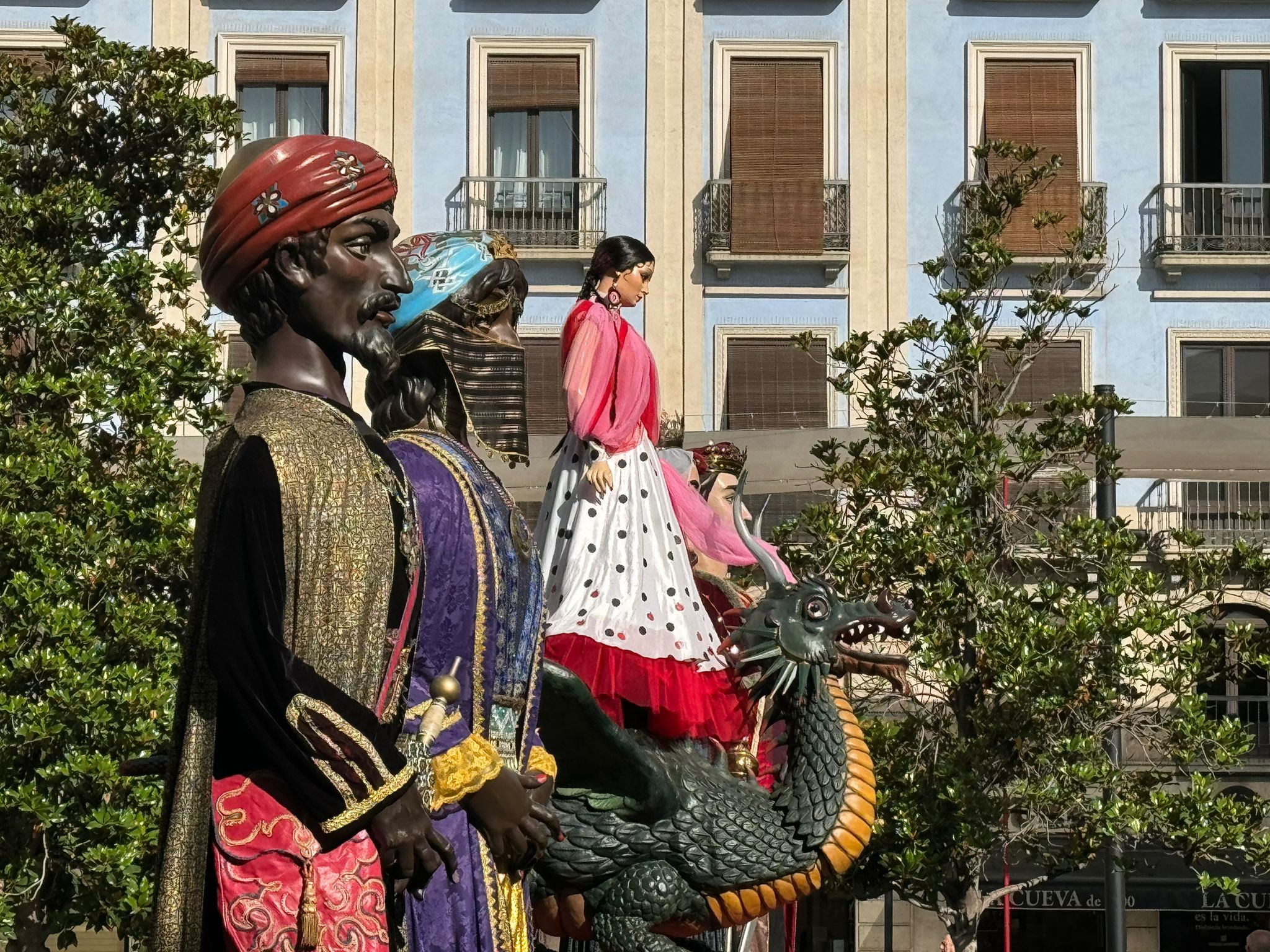 El desfile de la Tarasca de Granada, en imágenes