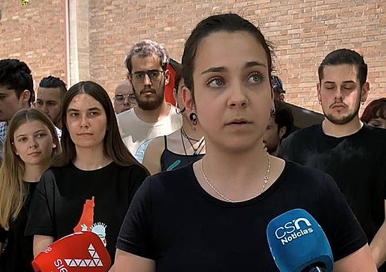 Lectura del comunidado que pone fin a la acampada de la UJA en apoyo a Palestina.