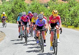 La etapa transcurrió este jueves por tierras jienenses, con llegada en la localidad granadina de Otura.