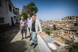 Los vecinos Luis, Quintín y Rafael en el Mirador de la Churra.