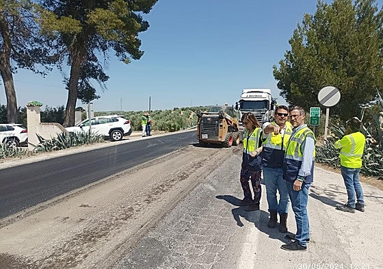 Tramo de la A-315 con obras en el firme.