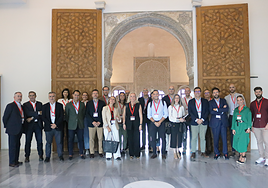 Los empresarios y directivos participantes en el programa Rincones de Cámara Granada