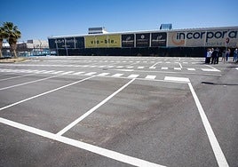 Nuevo aparcamiento junto a la Avenida del Conocimiento.