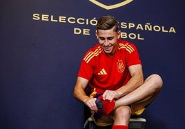 Fermín López, jugador de la Selección de Fútbol de España, paso un año en Linarejos.