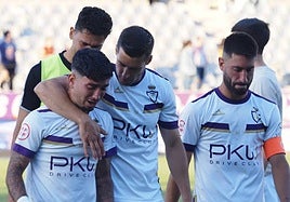 La tristeza en el rostro de los jugadores del Real Jaén.