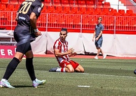 El filial no quiere arrodillarse en La Victoria y sí ganar el partido para estar más cerca del ascenso.