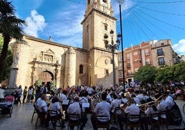 La Sociedad Filarmónica de Jaén, en la plaza de San Ildefonso.