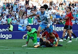 El Málaga remontó en La Rosaleda y se metió en la final para subir.