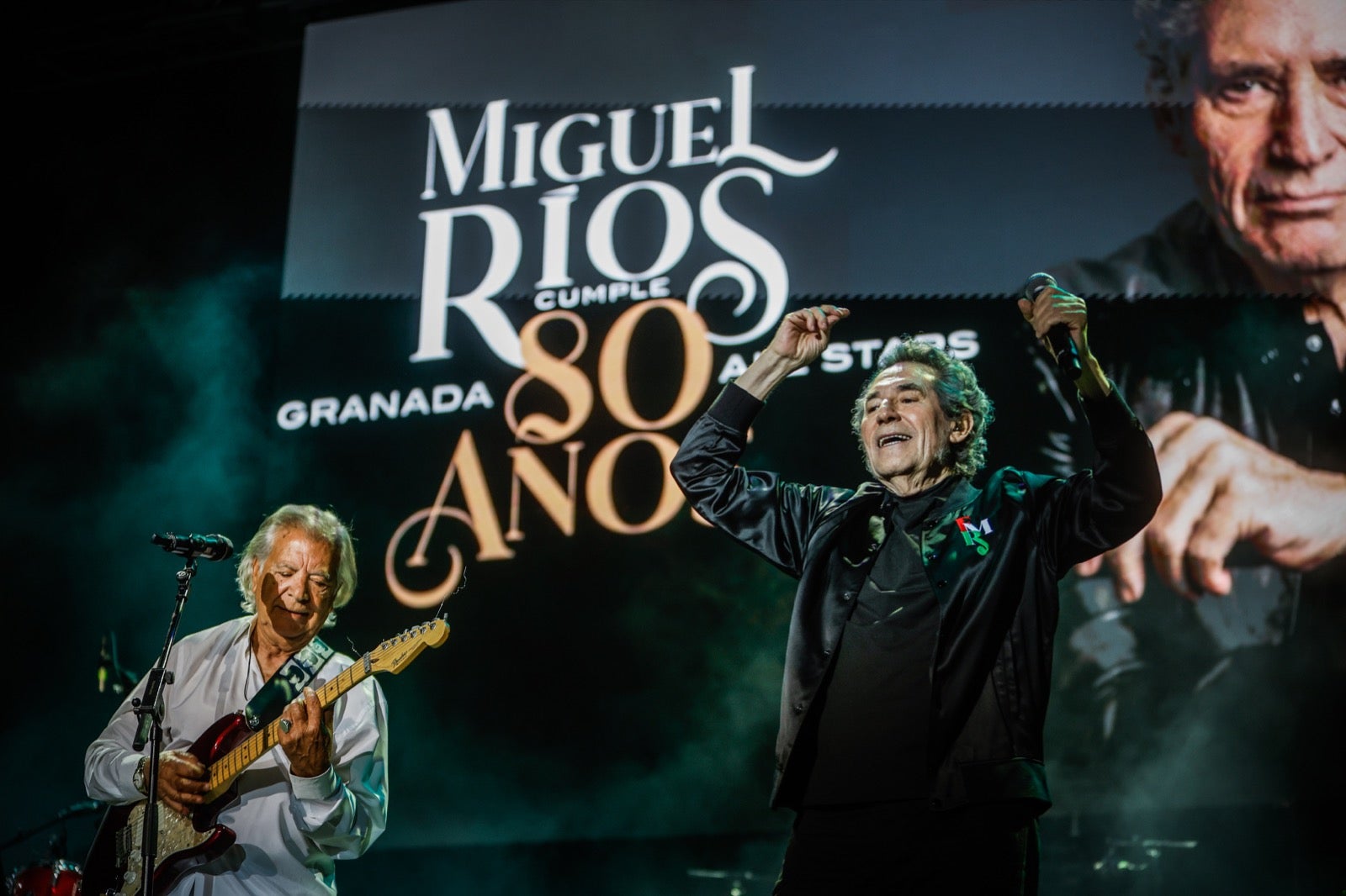 Las imágenes de una noche para el recuerdo: Miguel Ríos &#039;reventó&#039; Granada